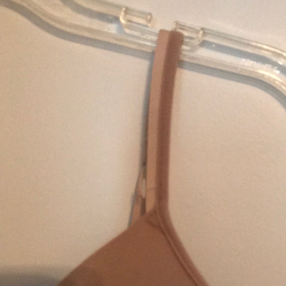 36 B Warner bra so comfy!! - Picture 3 of 5